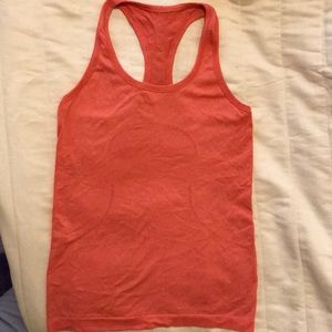 Lululemon tank